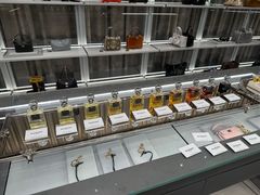 -BALENCIAGA(恒隆广场店)