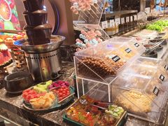 -黑金·寻焰自助百汇·烤肉·火锅(中街店)