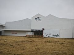 -平望服务区·停车场