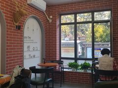 -新华书店(永安路店)