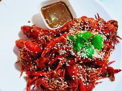 陈帅汉方龙虾-陈帅夜排档·龙虾·炒菜·烤串(世茂店)