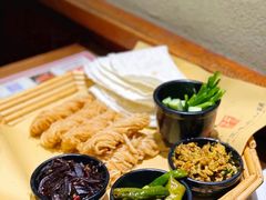 -丁里羊肉小镇(天鹅湖总店)