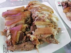-五指山生态小黄牛(皮皮虾海鲜广场店)