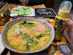 麻烫辣+辣伴儿-喝丢一只鞋海鲜烧烤·海肠捞饭(文体街店)