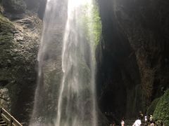 -龙水峡地缝景区