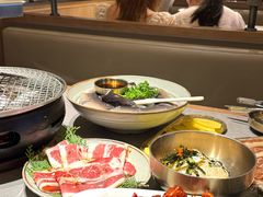 -草家酱蟹炭火烤肉店(珲春南路一店)