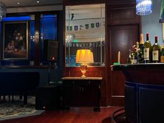 -龙虾酒吧扒房(宁波香格里拉店)