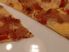 -城市大道红炉披萨烘焙坊