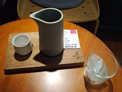 -彳亍咖啡·这里(水湾路店)