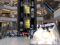 -红星美凯龙国际家居博览中心至尊mall停车场