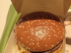 -麦当劳(杭州三花国际店)
