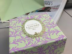 -ladurée(戴高乐机场T 2F店)