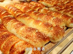 -焙丽拾光(麦凯乐直营店)