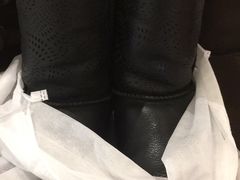 -爱革·奢品·鞋包·衣物·家居(金桥国际商业广场店)