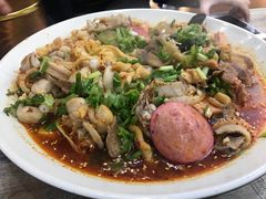 三顾冒菜-汇吃汇喝美食街(上海建发浦悦荟广场店)