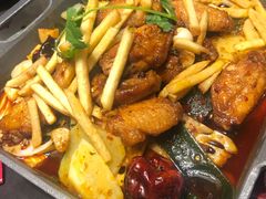 -辣尚瘾·烤鱼·新川菜(交大直营店)