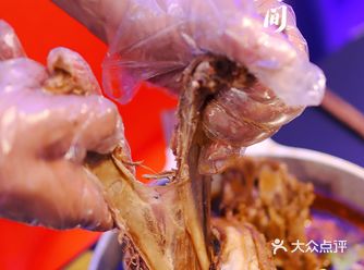 很多小伙伴到了小长假都来想说， 问问吃什么好呢