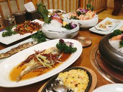 -青瓦餐厅·生鱼片·韩园烤肉(西塔店)