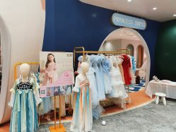 -奈尔宝家庭中心·亲子餐厅(鄞州万达店)