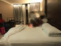 -广州天河希尔顿酒店