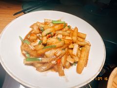 -吃饭皇帝大土家民族菜(正大广场店)