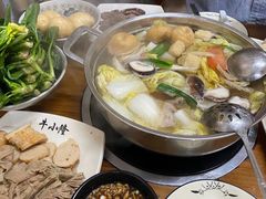 -牛小隆牛肉面馆(四牌楼店)