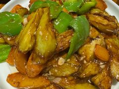 -95号酱骨·一块豆腐(展春园西路店)