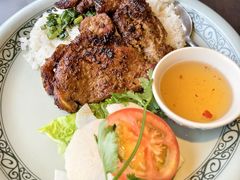 -大头虾越式风味餐厅(光明广场店)