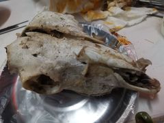 -马克力木手抓炕锅烤羊肉(盐湖一小区店)