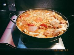 泡菜五花肉锅-炙韩料理·部队锅专门店