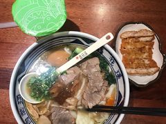 -鑫花溪牛肉米粉(东环大润发店)