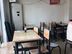 大堂-一品鲜鱼锅贴(人民一路店)