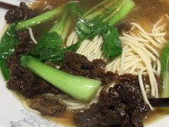 -牛吃草牛杂面(天一店)