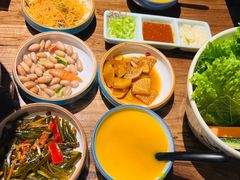 -明洞阿姨·韩式酱蟹烤肉·创意料理(三元桥店)