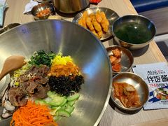 烤牛肉拌饭-梨花牛肉汤饭(仁恒伊势丹店)