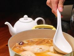 羊肚菌西洋参鸡汤-香樟花园新粤料理(无锡万象城店)