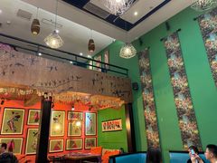 -香巴拉云南餐厅(华莱坞店)