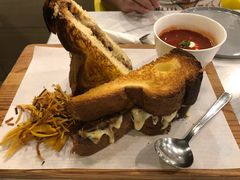 -The Sunny Side Cafe Station 1