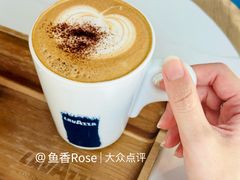 经典卡布奇诺-LAVAZZA拉瓦萨咖啡(星荟中心店)