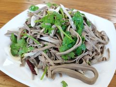 -溢心园香河肉饼总店