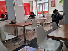 大堂-满宝馄饨(HRB新亭街店)