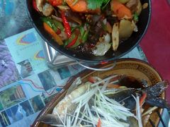 -乡土特色.冷锅鱼.牦牛肉汤锅