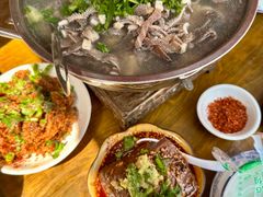-小杨翘脚牛肉