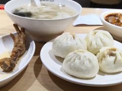 -凤起龙游老面包子(凯德晶品店)
