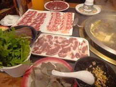 -沸炉重庆老火锅(军事博物馆店)