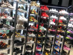 -李宁(大宁国际旗舰店)