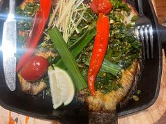 香茅草烤罗非鱼-云海肴·汽锅鸡·云南代表菜(美罗城店)