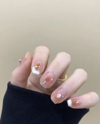 -初心纹眉洗眉·美睫专业店