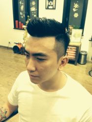 点击看大图 iphone_upload_pic-3AM HAIR SALON烫发染发接发