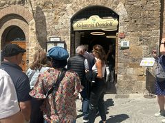 -Gelateria Dondoli